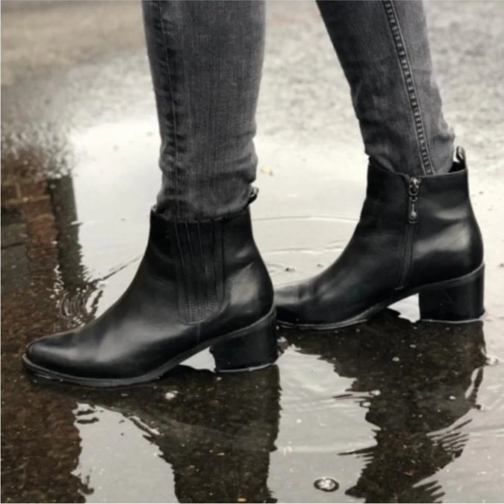 Blondo Elvina Black Patent Leather Classic Stylish Ankle Boots Booties sz 8